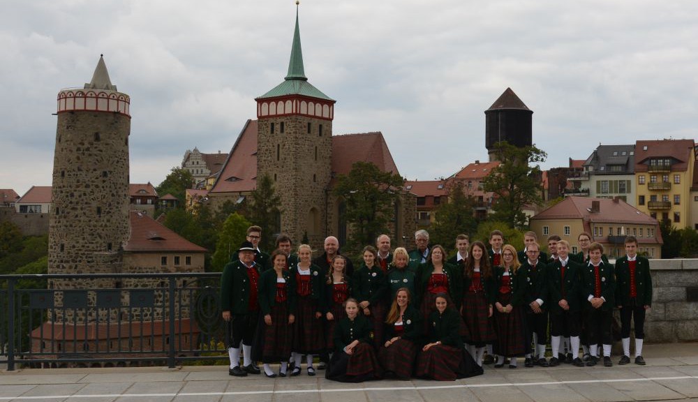 XII. Internationales Blasmusikfest Bautzen - Jugendkapelle der Musikvereinigung Welden e.V. vor der Bautzener Skyline