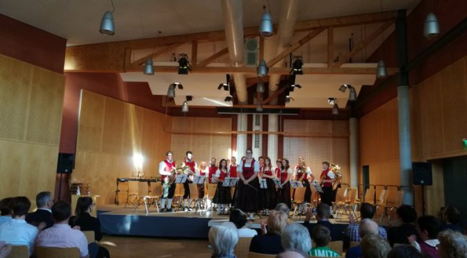 Jugendkapelle der Musikvereinigung Welden zu Gast bei der Serenade der Musikschule